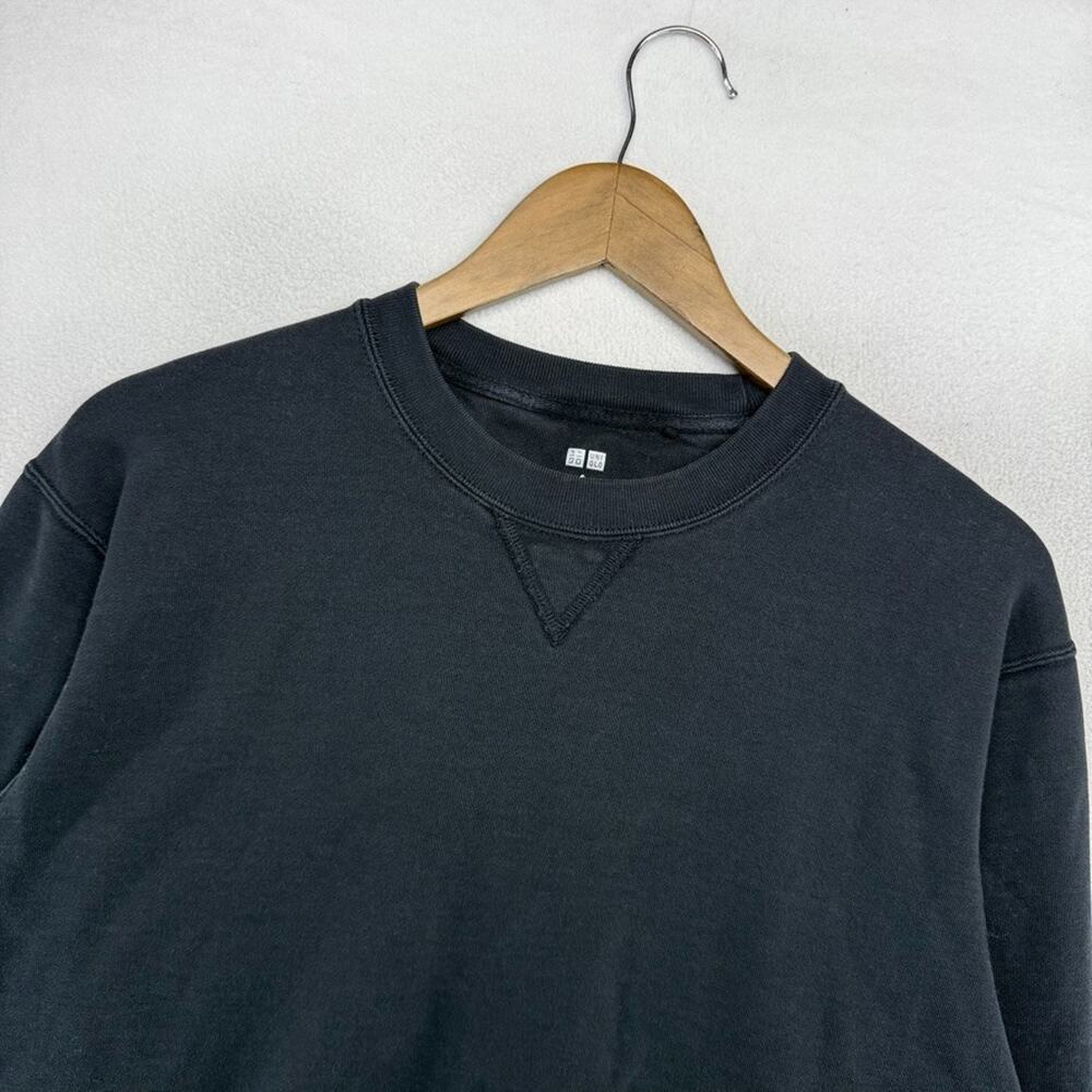 Uniqlo Sweatshirt Mens Small Black Blank 2024 Edition Crewneck Solid Crew Cotton